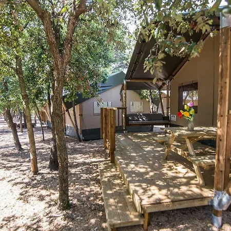 Park Soline Glamping Family Tent 4* بيوغْغاد نا موغو