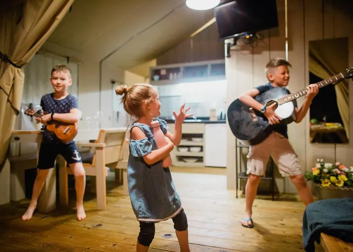Park Soline Glamping Family Tent Biograd Na Moru