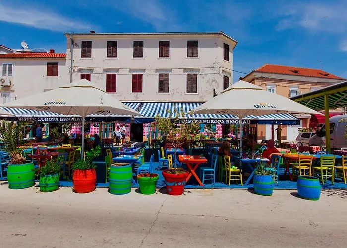 Park Soline Glamping Family Tent