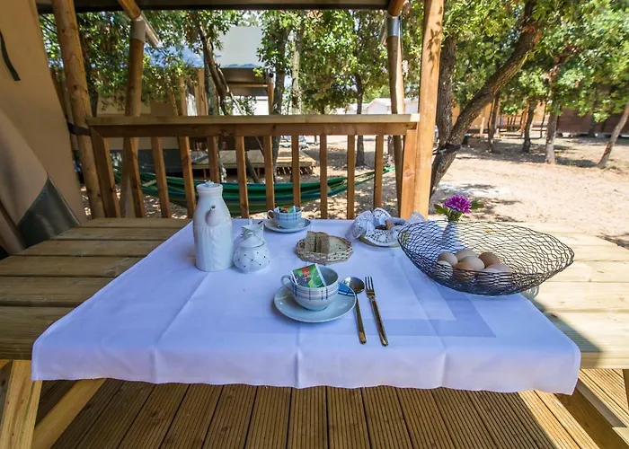 Park Soline Glamping Family Tent 비오그라드나모루